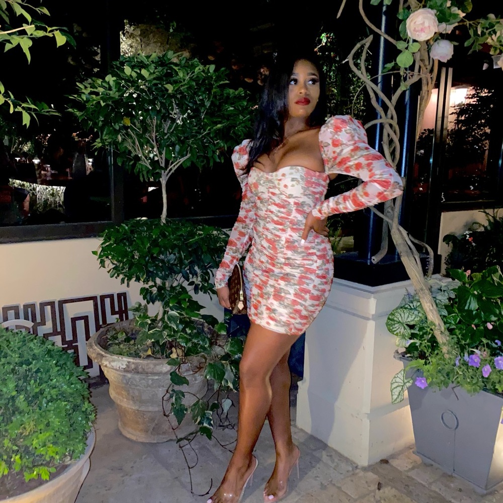 Meet your Posher, Ariel